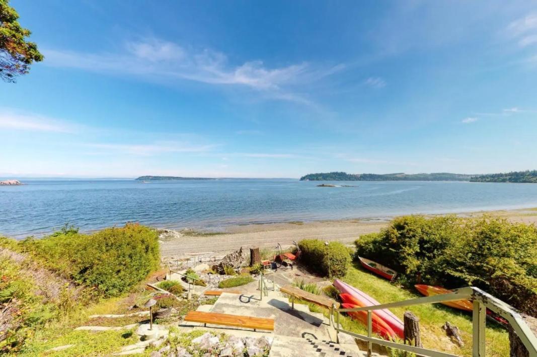 Puget Sound Chic Romantic Cottage With Private Beach Access & Gated Entry Port Ludlow Exterior foto