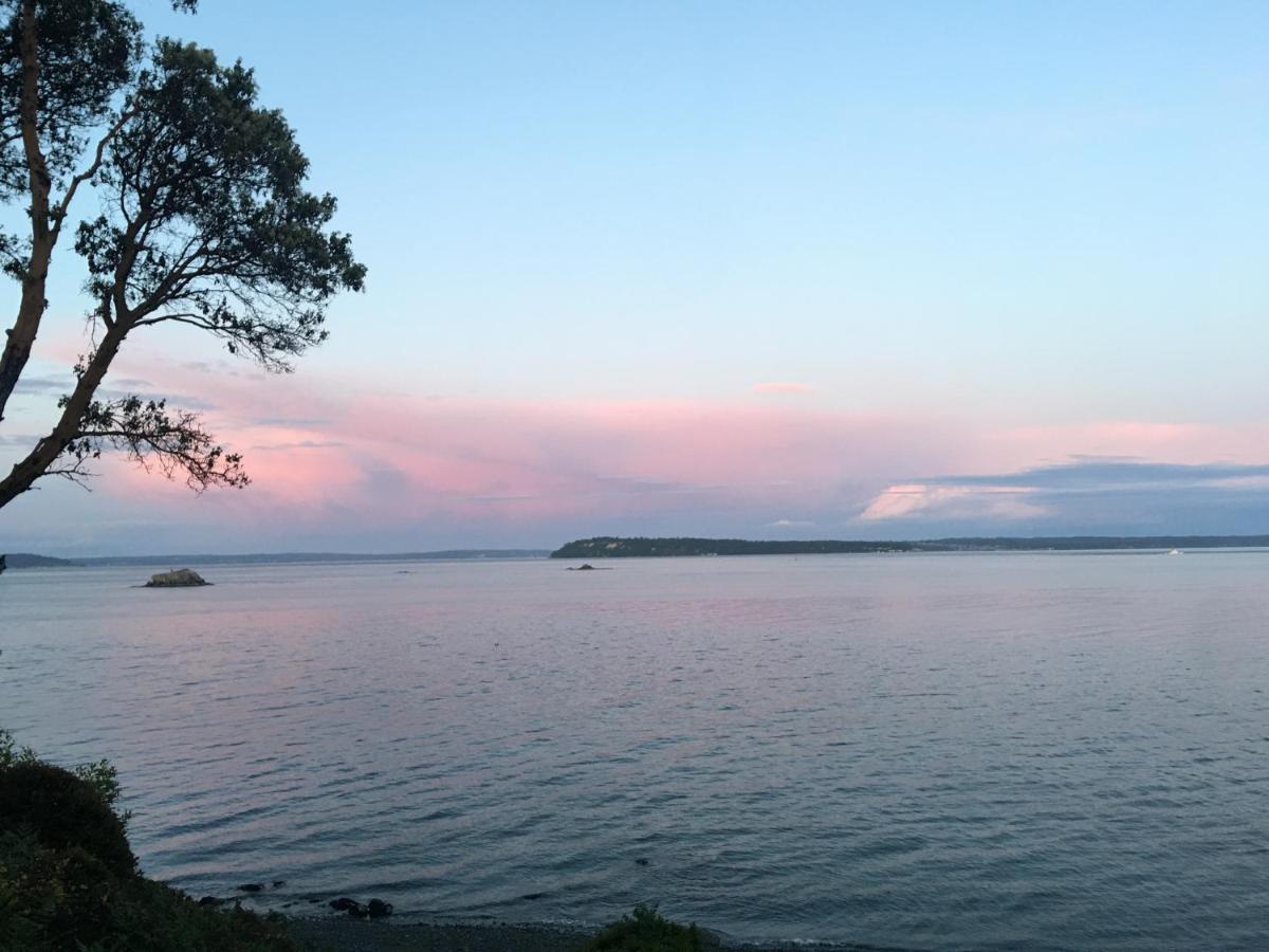 Puget Sound Chic Romantic Cottage With Private Beach Access & Gated Entry Port Ludlow Exterior foto